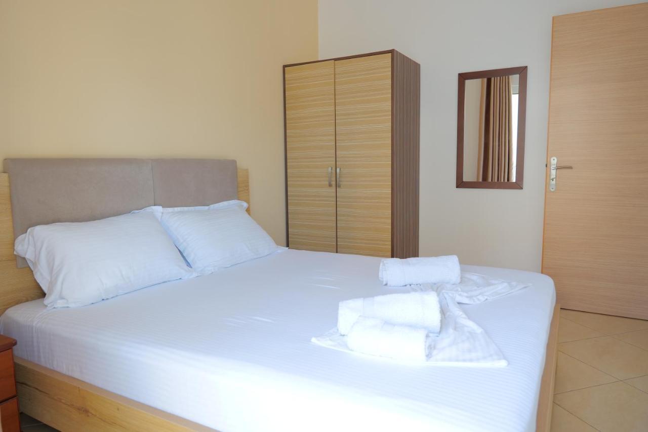 Hotel Edola Sarandë Buitenkant foto