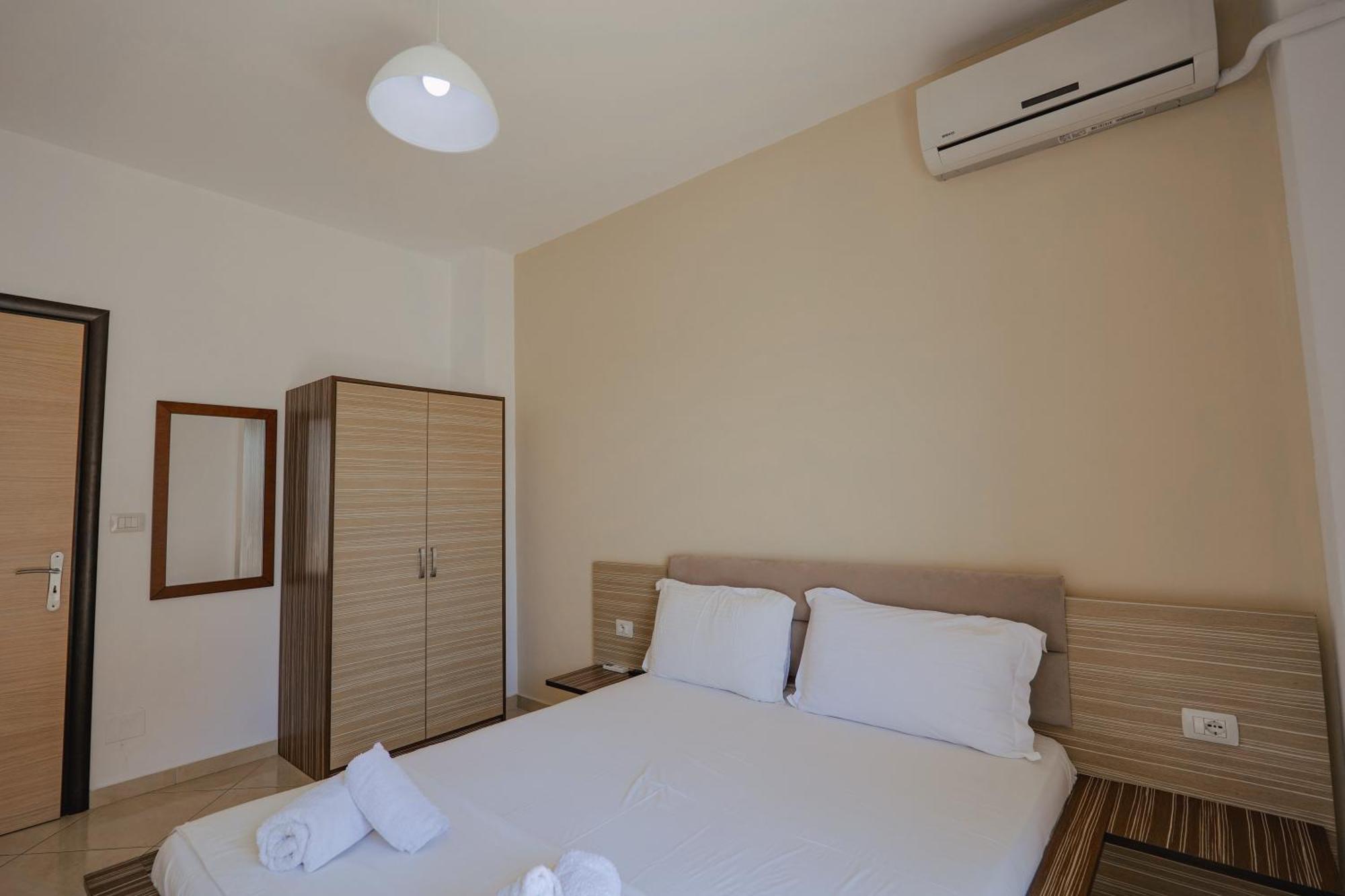 Hotel Edola Sarandë Buitenkant foto