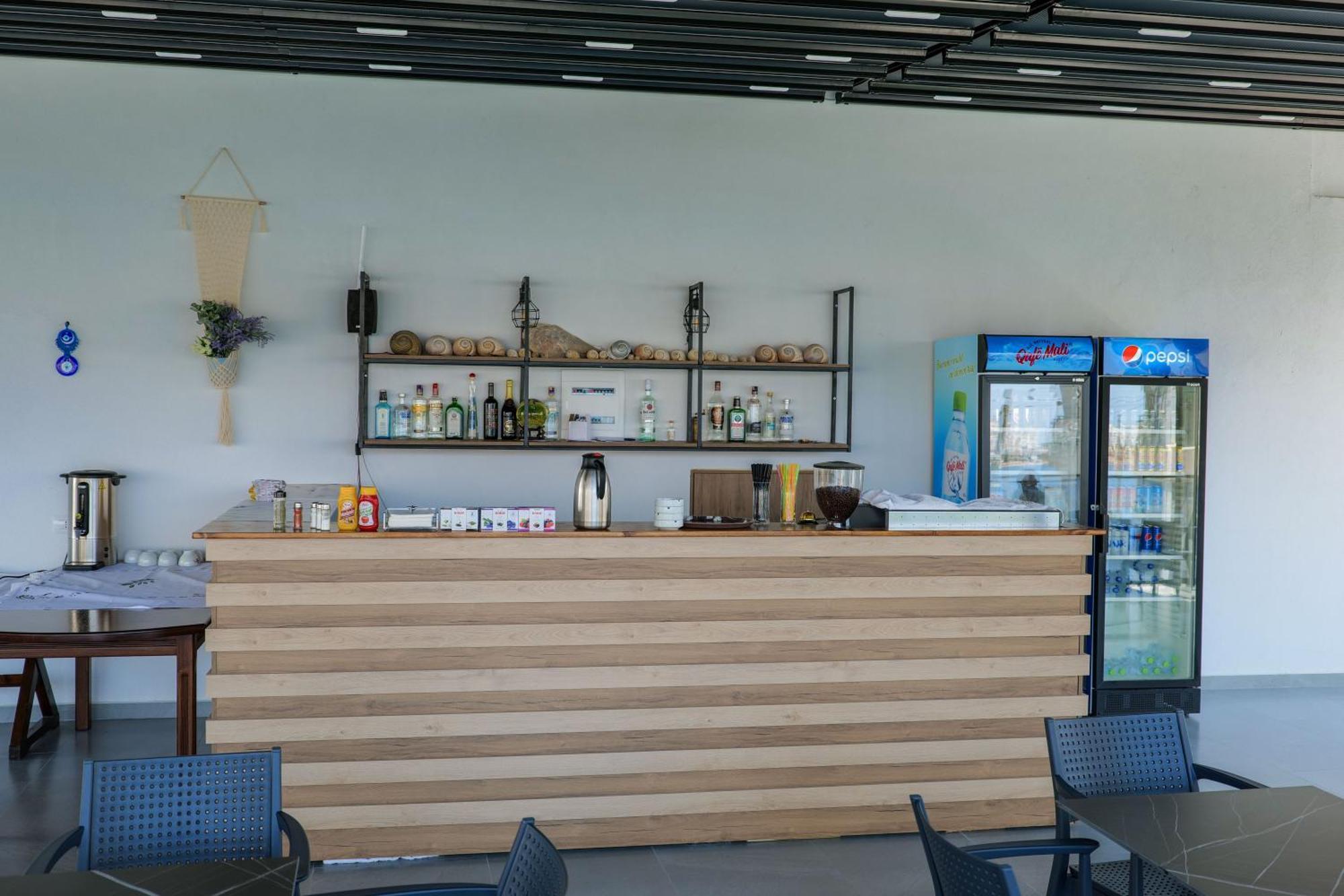 Hotel Edola Sarandë Buitenkant foto