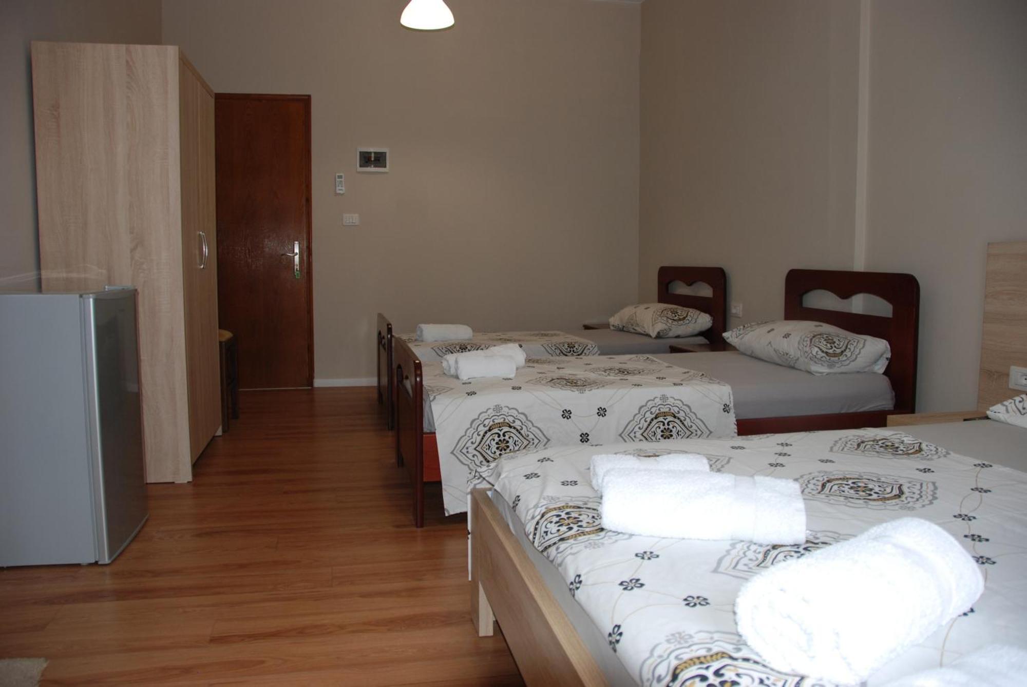 Hotel Edola Sarandë Buitenkant foto