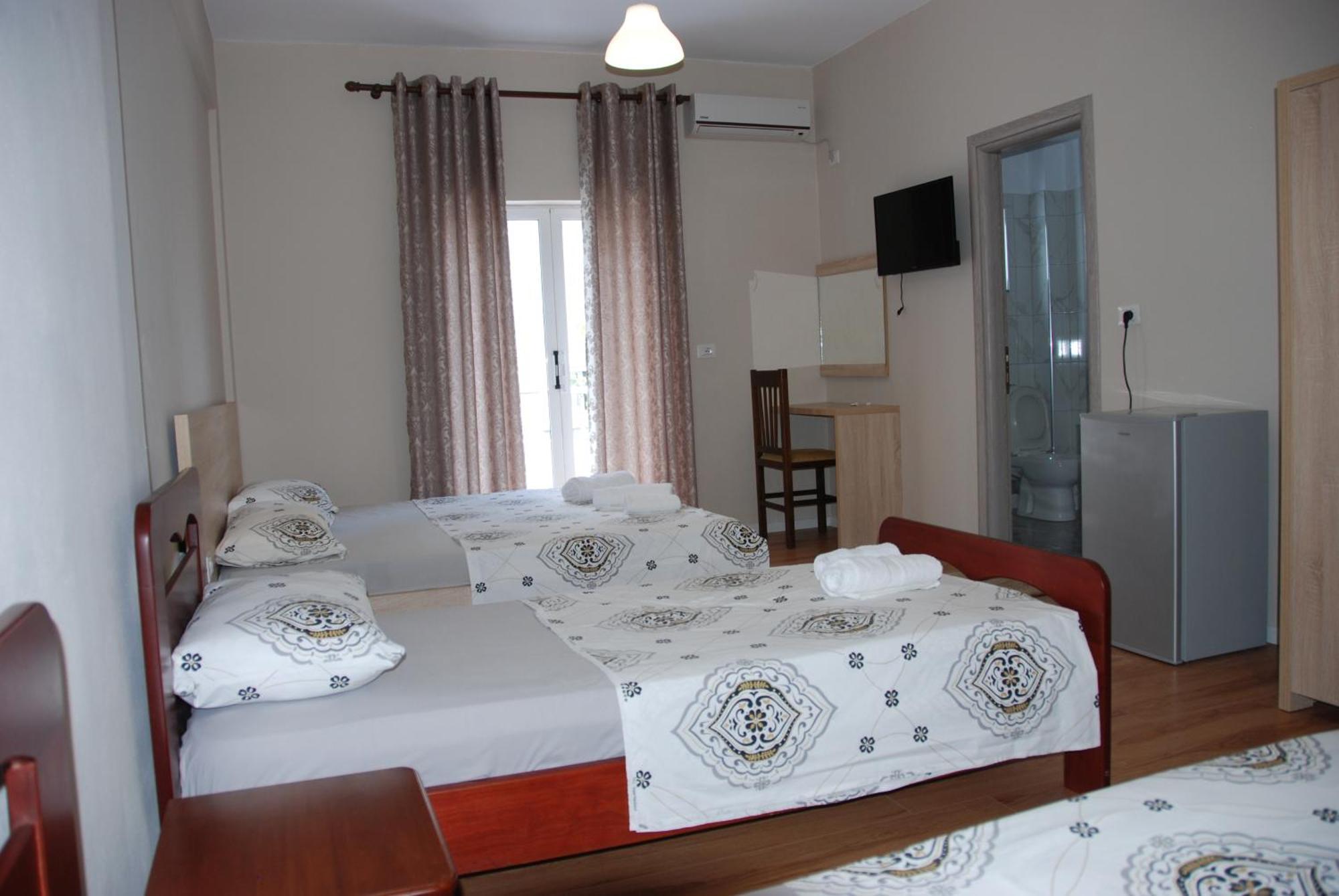 Hotel Edola Sarandë Buitenkant foto